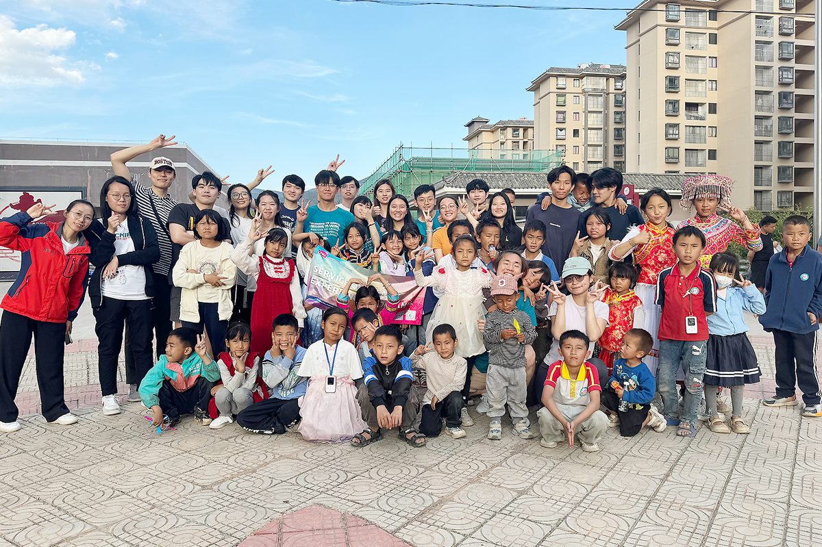 CityUHK students on the Yunnan Service Outreach Experience