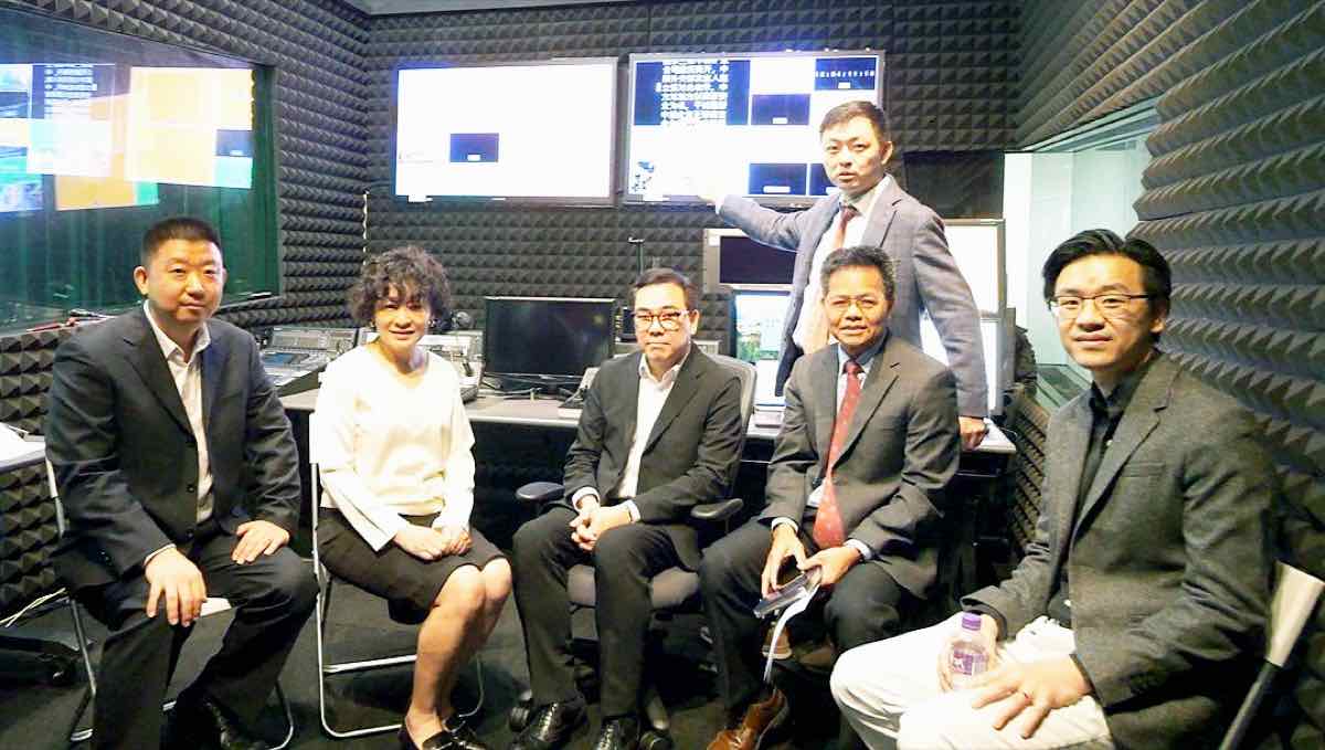 CityUHK team receiving the World Internet Conference outstanding-case award for anti-scam collaboration
