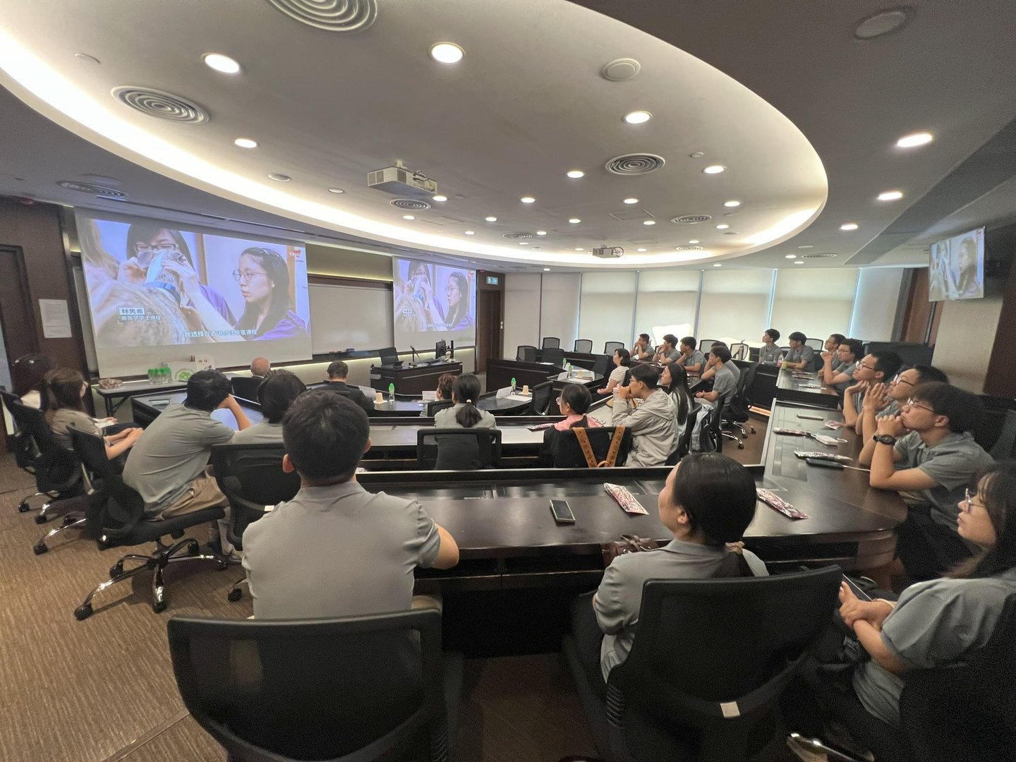 Students from top-tier mainland universities visit CityUHK_01